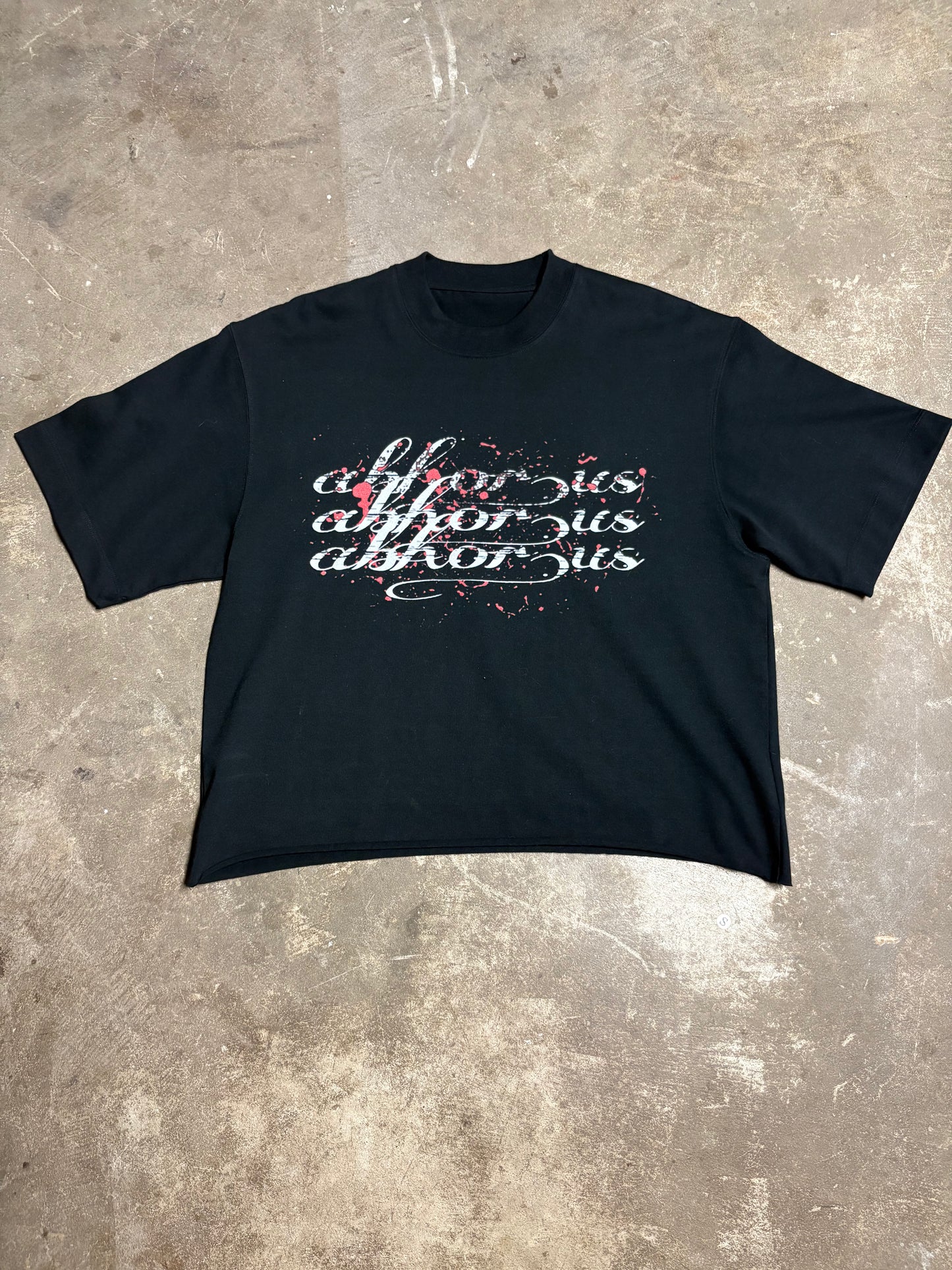 Cropped oversized abhor tee “Black”